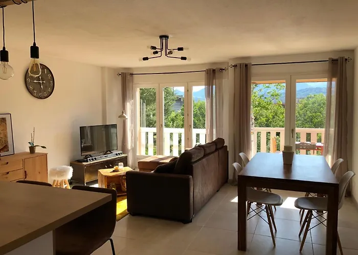 Appartement De Charme Idealement Situe